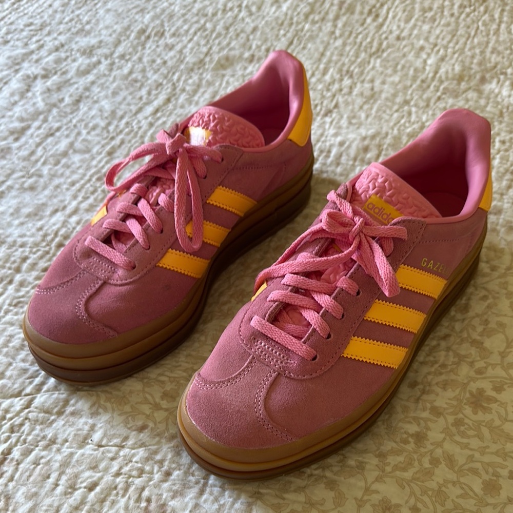 Adidas Women's Pink and Gold Sneakers